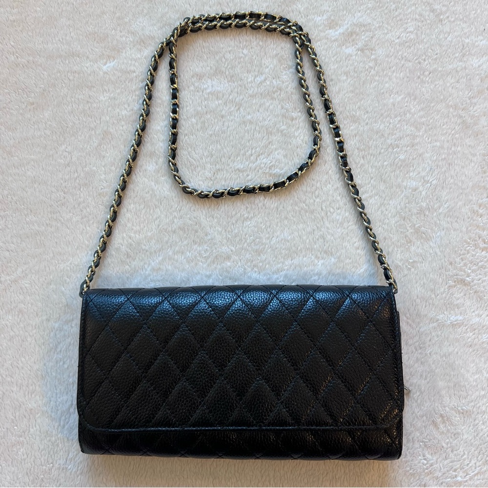 BROWN’S Black Clutch with Removable Chain